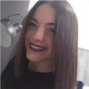 Profesora imparte clases de biologia y matemáticas a niños de primaria y solamente biología a ESO Y Bachillerato